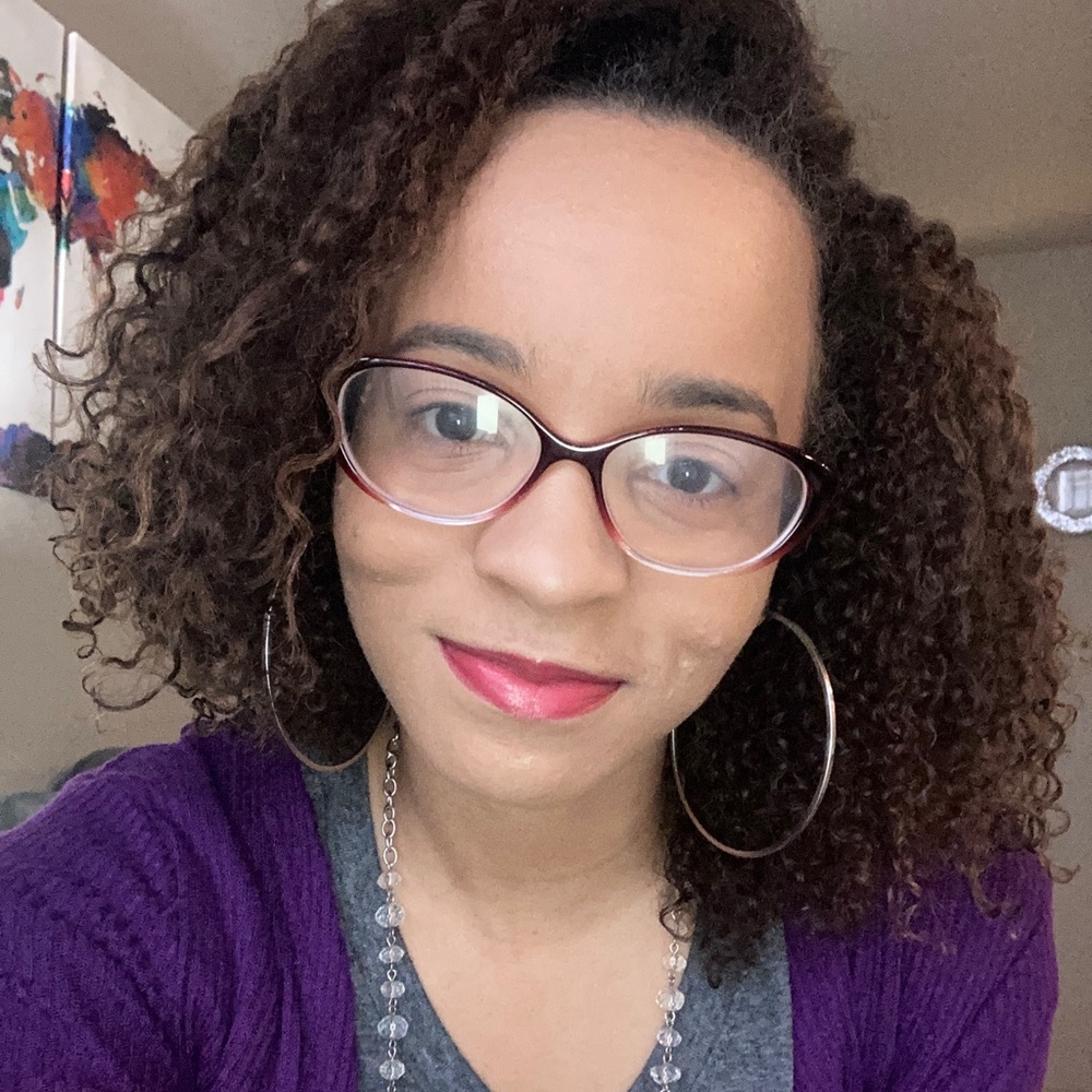 Meet your Posher, Azani